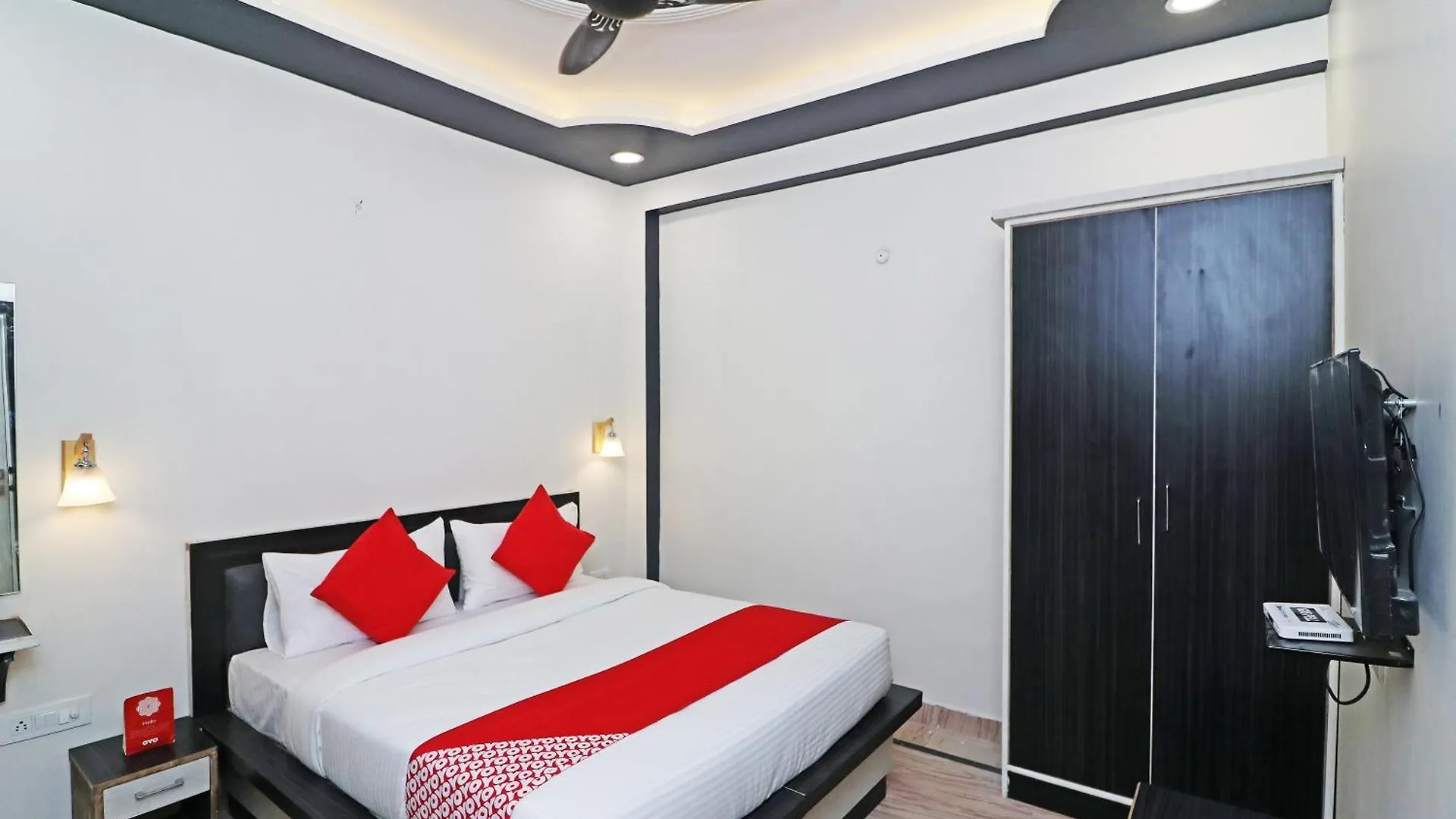 Hotel O Town House Agra  3*, Agra (Uttar Pradesh)