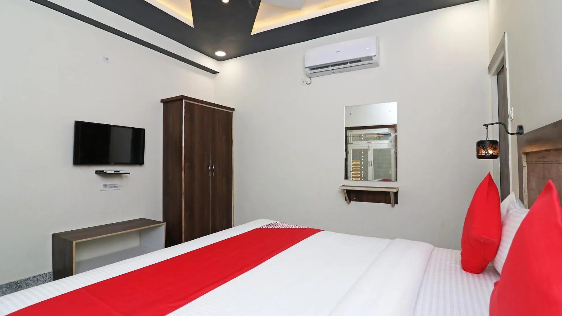 Hotel O Town House Agra